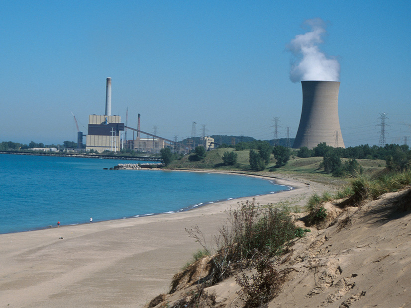 NIPSCO coal power plant cooling tower