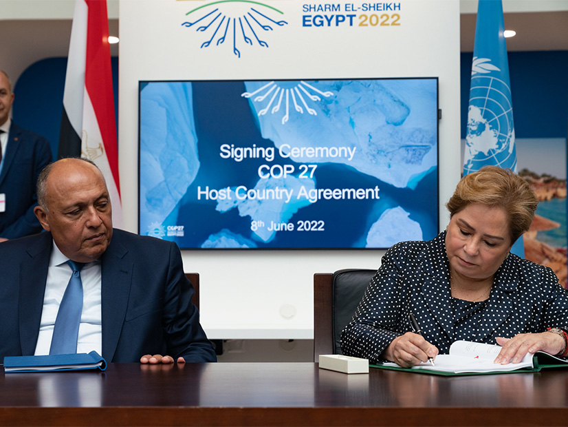 Incoming COP27 Presidency, Dr. Sameh Shoukry, Minister of Foreign Affairs of the Arab Republic of Egypt, and UNFCCC Executive Secretary Patricia Espinosa at the June 8 signing of the COP27 host country agreement.