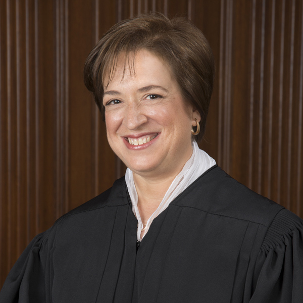 Chief Justice John Roberts (US Supreme Court) FI.jpg