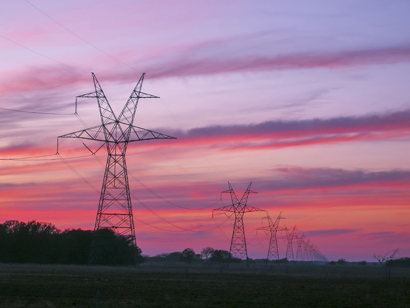 Electric transmission lines in Texas
