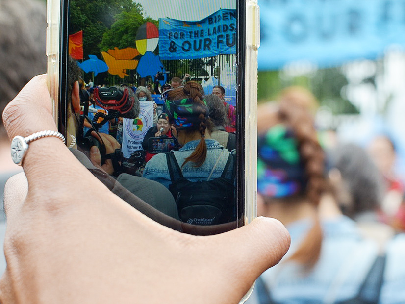 WECAN joined hundreds of people on Oct. 11 outside the White House to demand President Biden end the era of fossil fuels and call for urgent climate action.
