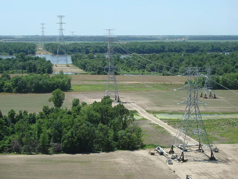 Ameren's Illinois Rivers transmission line completed in 2017